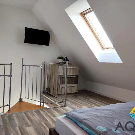 בית אירוח Aqua *