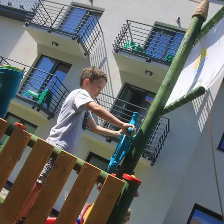 Aqua בית אירוח *