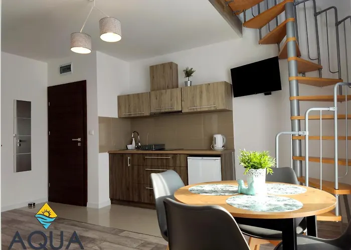 Aqua ホームステイ *